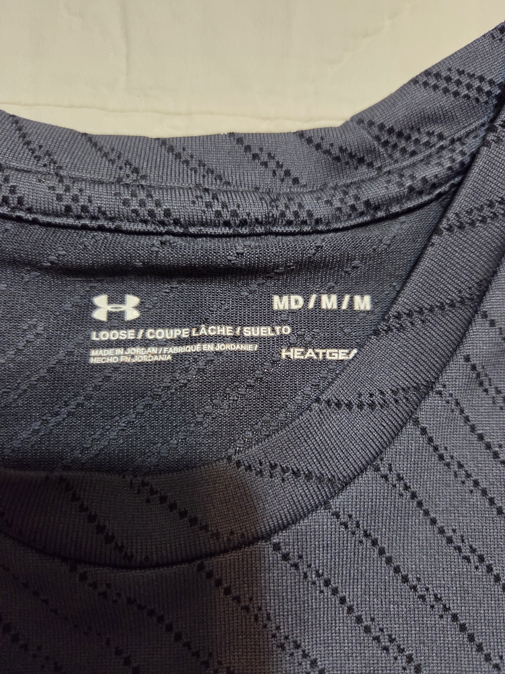 Under Armour HeatGear Men's Size M Gray Diagonal Stripe Performance Tech Tee - Picture 3 of 6